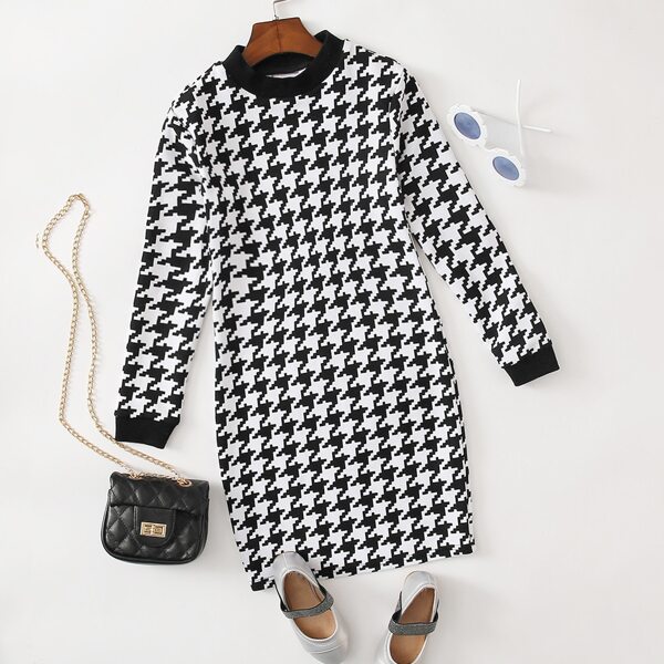 

Girls Houndstooth Form Fitting Dress, Black and white
