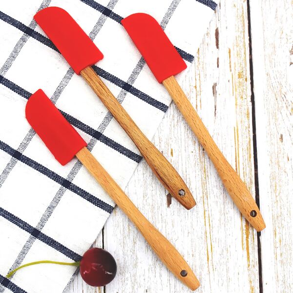 

3pcs Wooden Handle Cream Spatula, Red