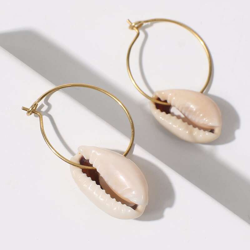 

Shell Hoop Earrings, White