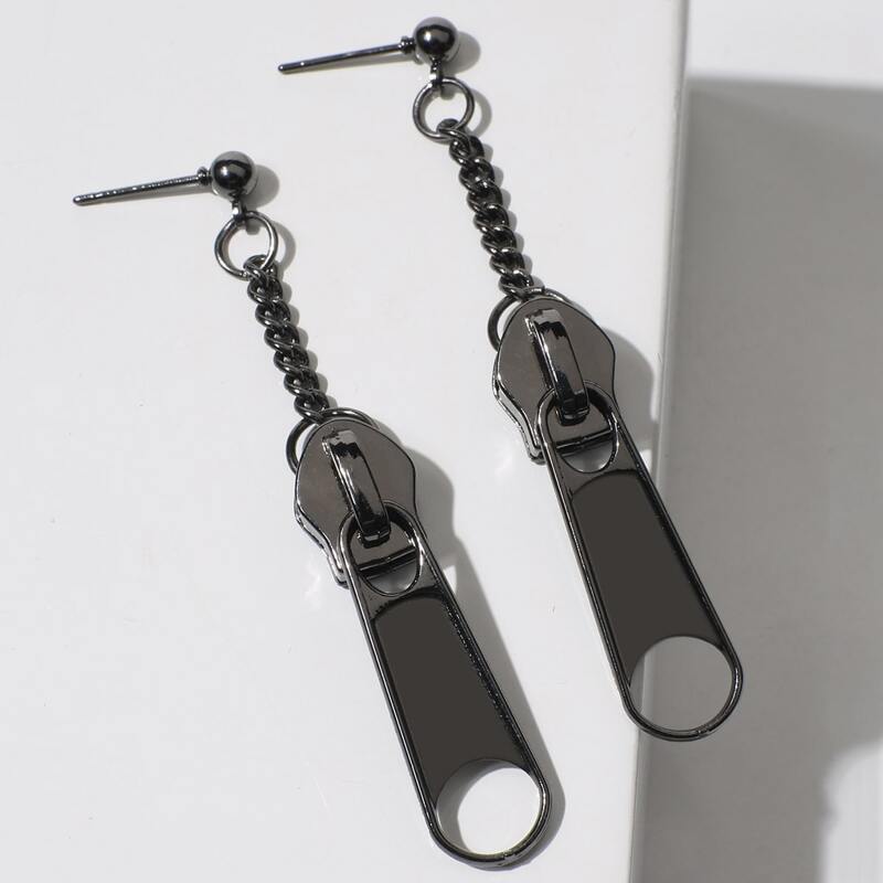 

Zip Drop Earrings, Black