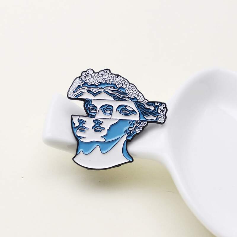 

Creative Statue Brooch, Multicolor