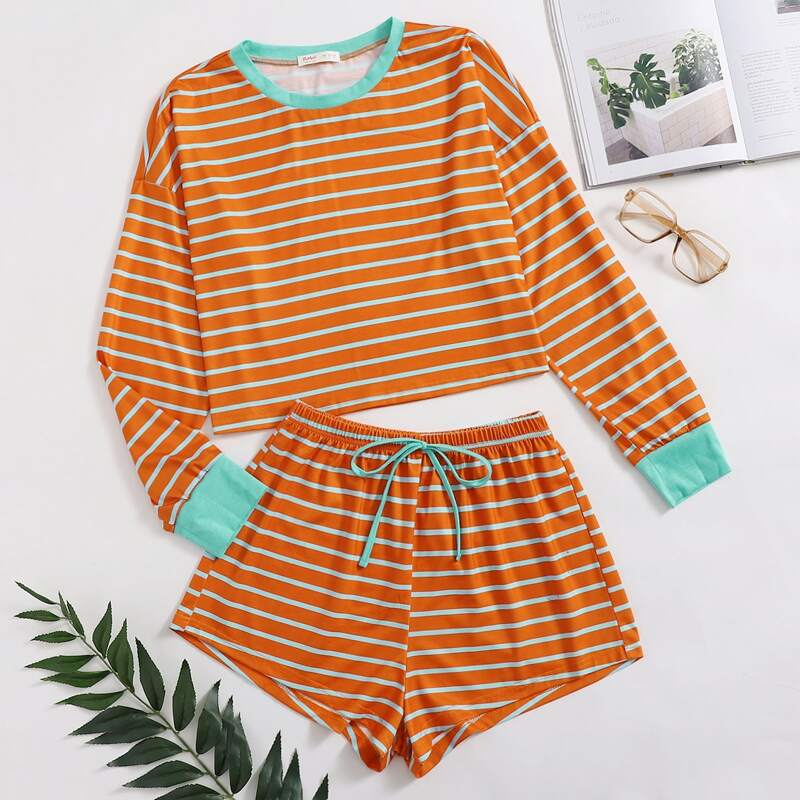

Contrast Binding Stripe PJ Set, Multicolor