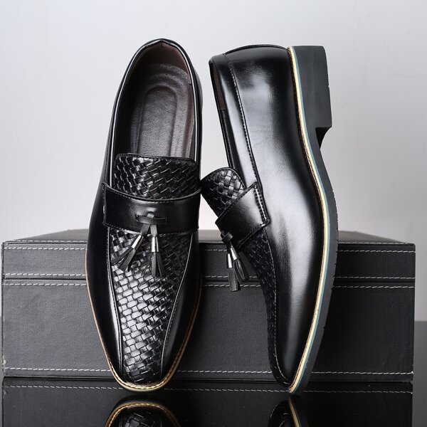 

Men Tassel Charm Woven Loafers, Black