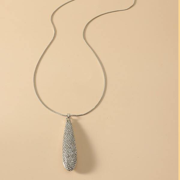 

Rhinestone Decor Necklace, Silver