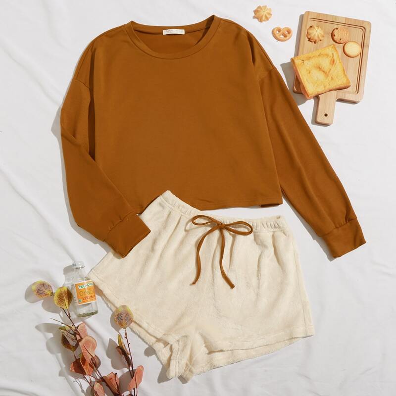 

Two Tone Tee & Shorts Lounge Set, Multicolor