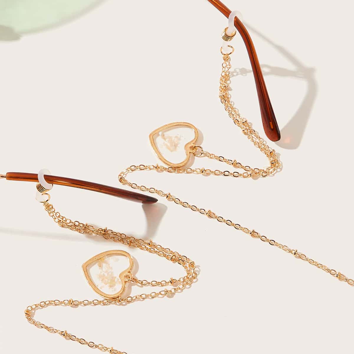 

Heart Pendant Glasses Chain, Gold