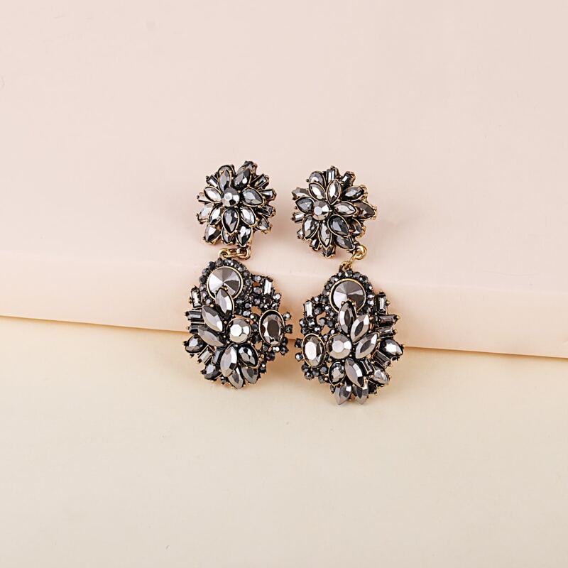 

Rhinestone Decor Drop Earrings, Black