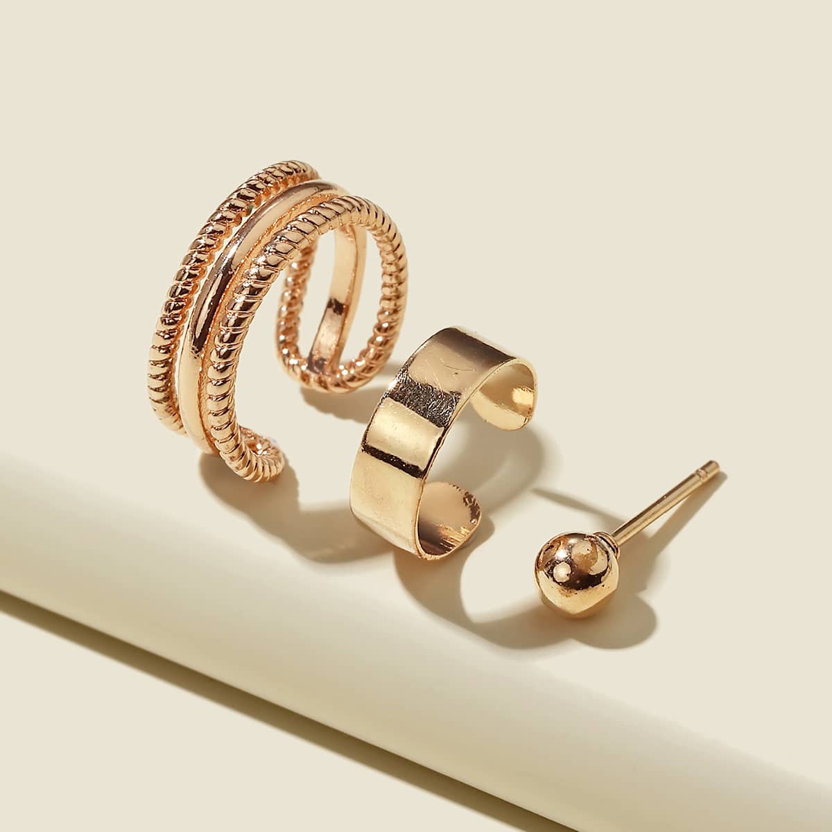 

1pc Simple Stud Earring & 2pcs Ear Cuff, Gold