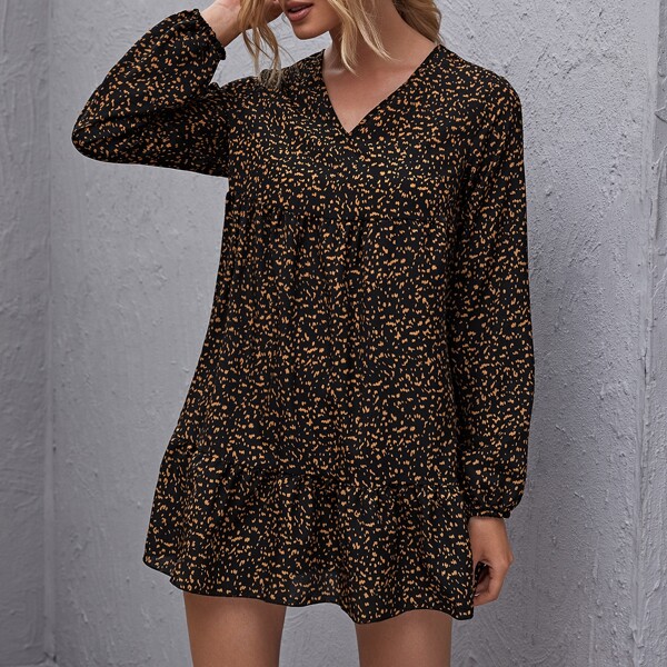 

Lantern Sleeve Dalmatian Smock Dress, Black