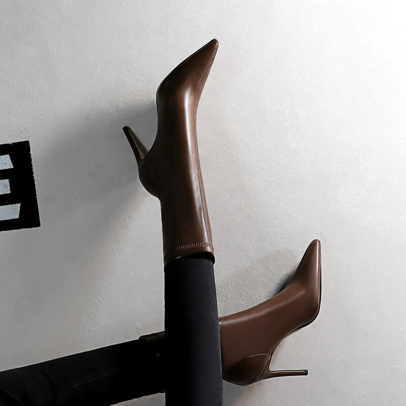 

Point Toe Stiletto Heeled Boots, Rust brown