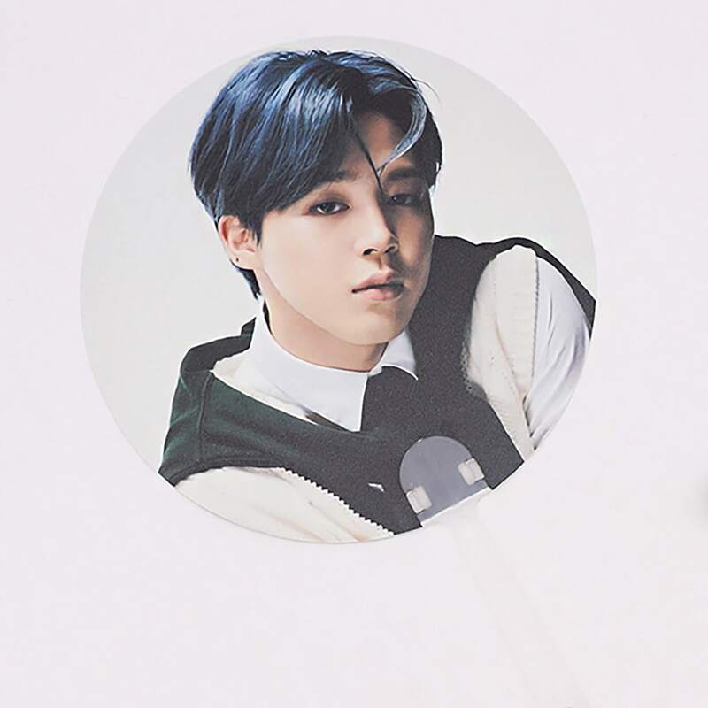 

1pc Figure Print Fan, White