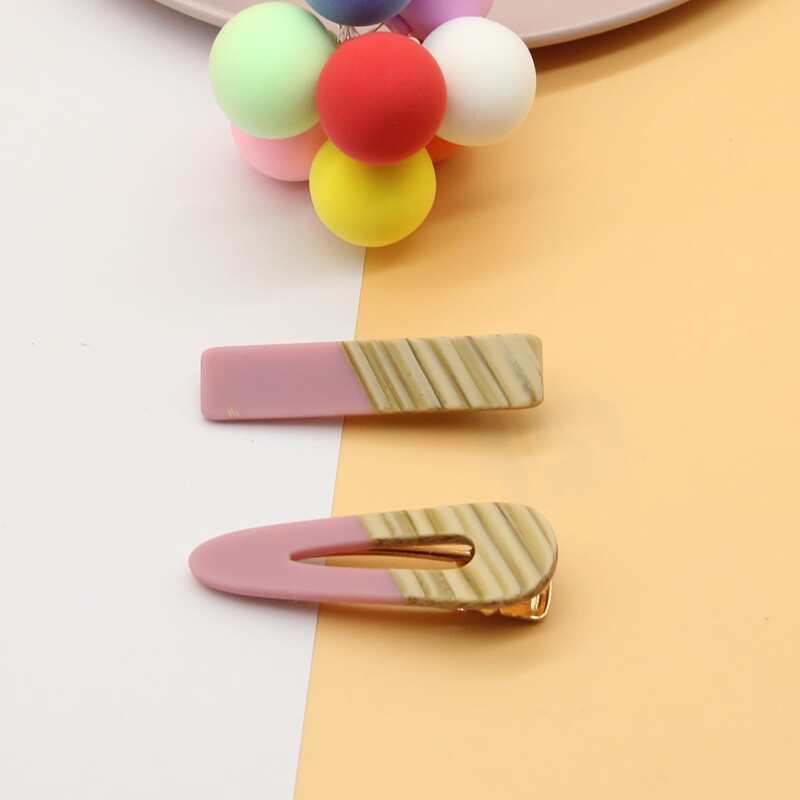 

2pcs Geometric Shaped Hair Clip, Multicolor