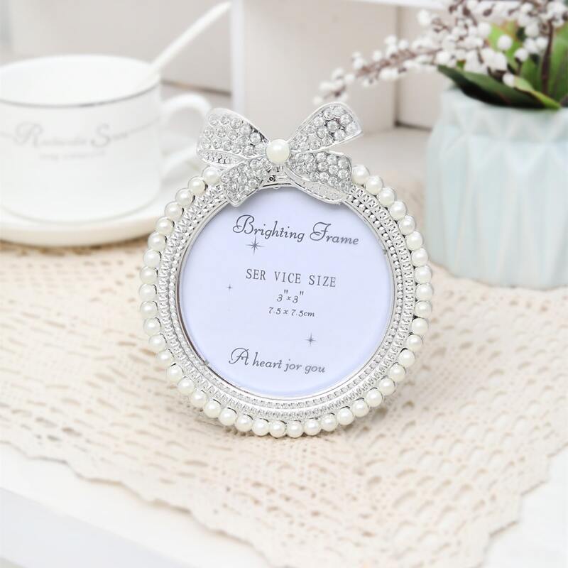 

Faux Pearl Decor Photo Frame, Multicolor