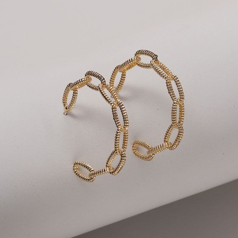 

Chain Design Cuff Hoop Earrings, Gold