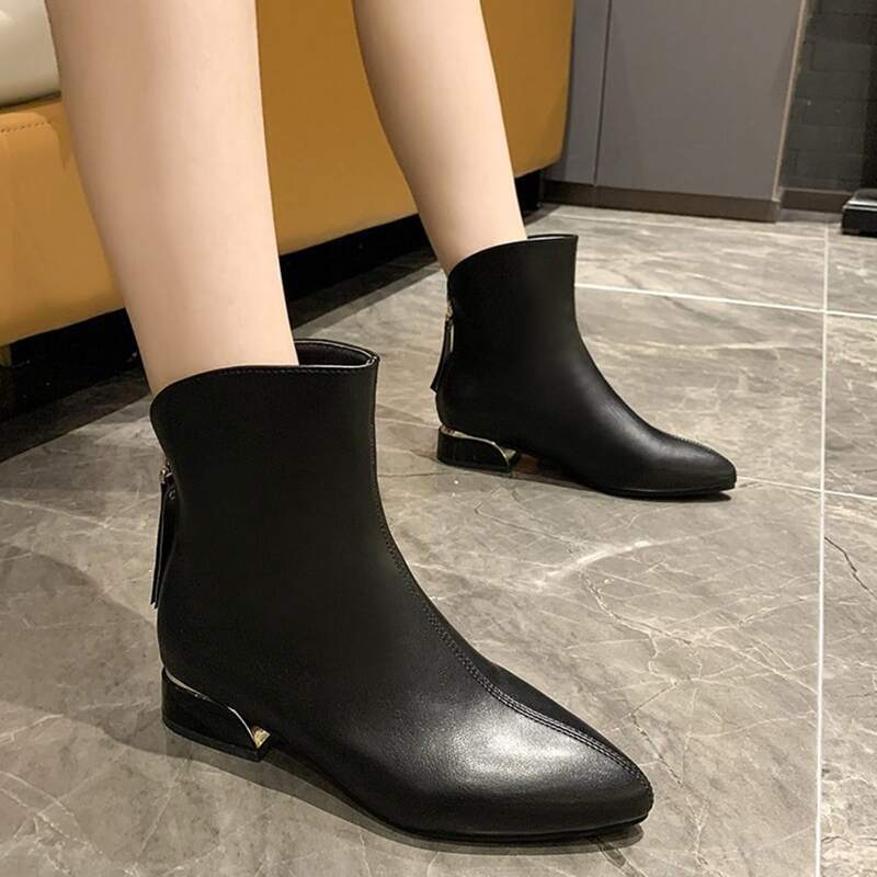

Point Toe Ankle Boots, Black