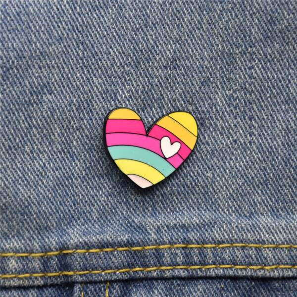

Heart Design Brooch, Multicolor