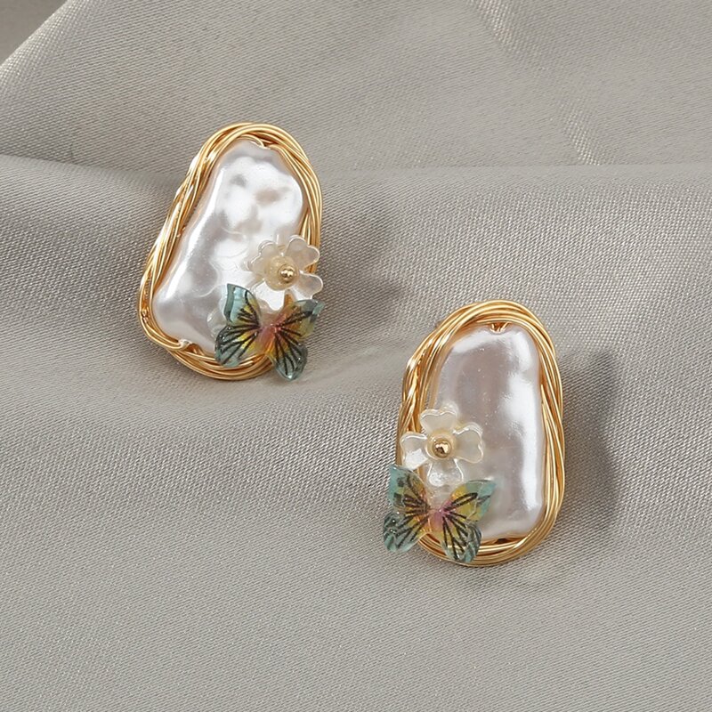 

Faux Pearl Design Stud Earrings, Multicolor