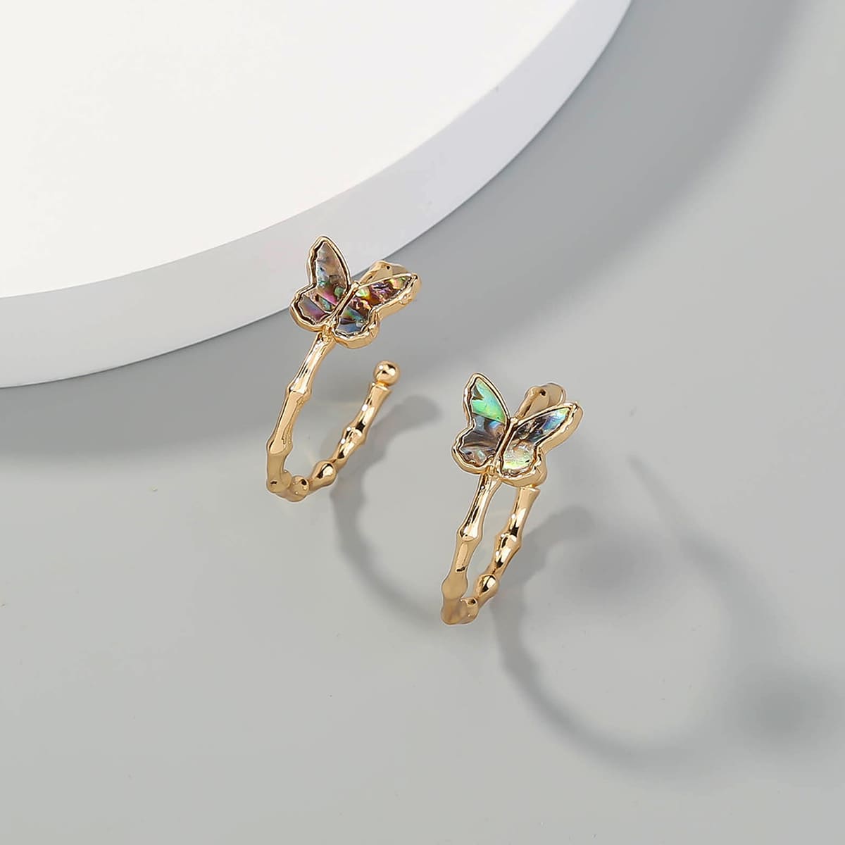 

Butterfly Decor Hoop Earrings, Gold