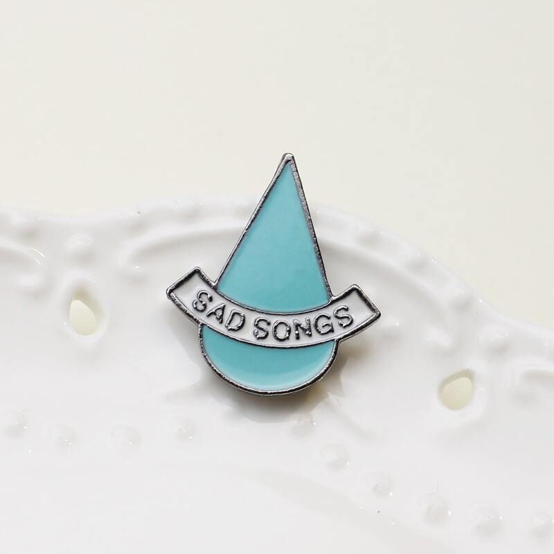 

Waterdrop Design Brooch, Blue