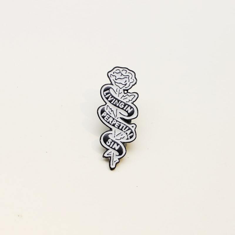 

Letter Engraved Flower Design Brooch, Black and white