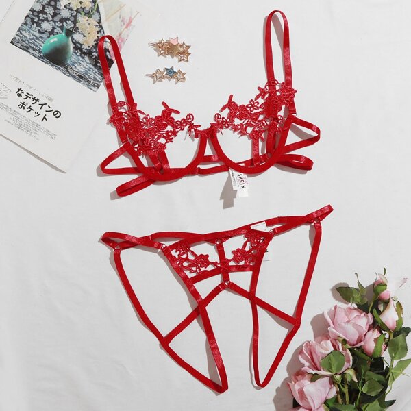 

Crochet Lace Cut-out Underwire Lingerie Set, Red