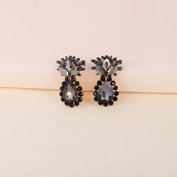 

Rhinestone Decor Stud Earrings, Black