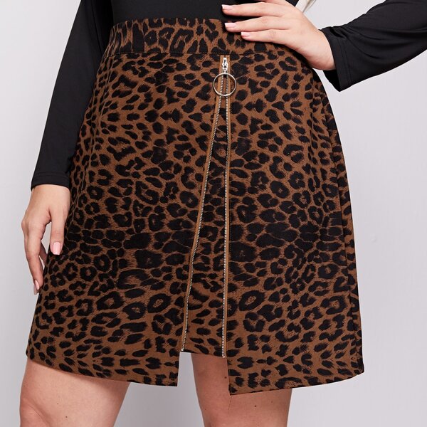 

Plus O-ring Zipper Front Leopard Skirt, Multicolor
