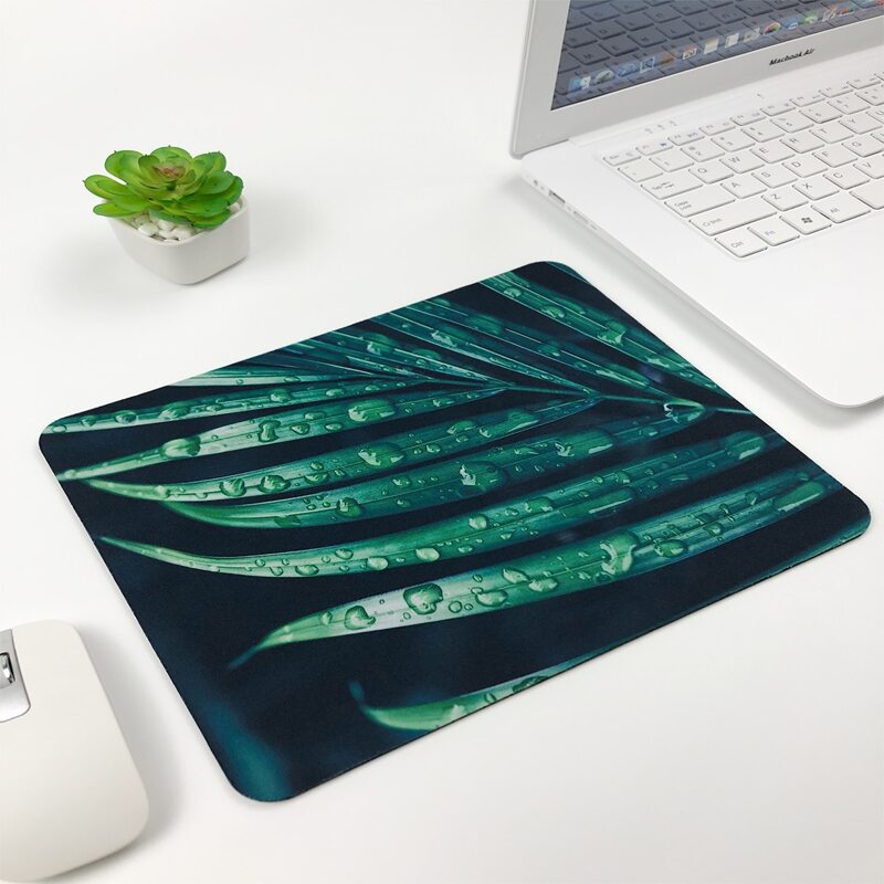

Leaf Pattern Mouse Pad, Green
