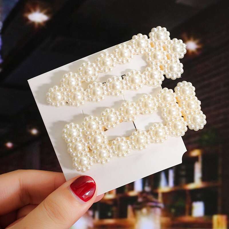 

2pcs Faux Pearl Floral Hair Clip, White