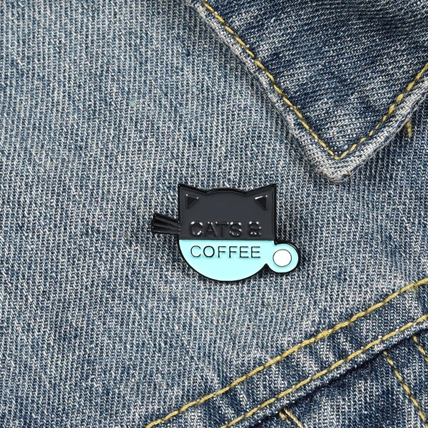 

Cartoon Design Brooch, Multicolor