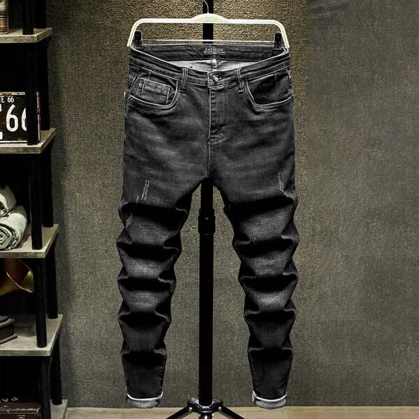 

Men Ripped Solid Carrot Jeans, Black