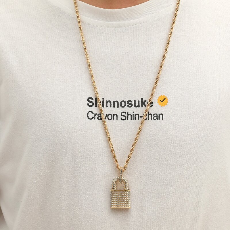 

Guys Rhinestone Decor Lock Charm Necklace, Gold