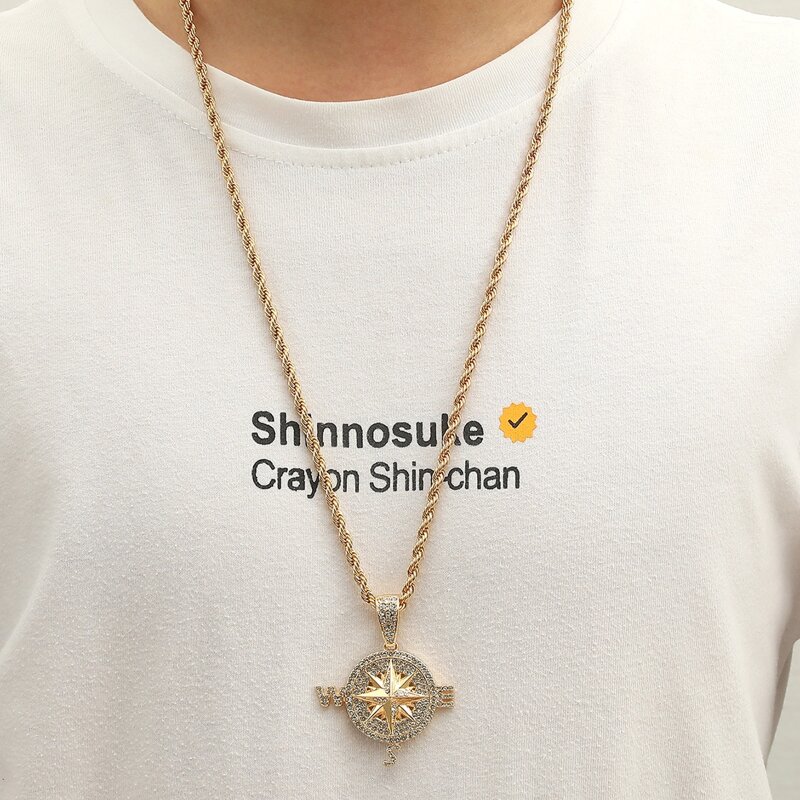

Guys Rhinestone Decor Compass Charm Necklace, Gold