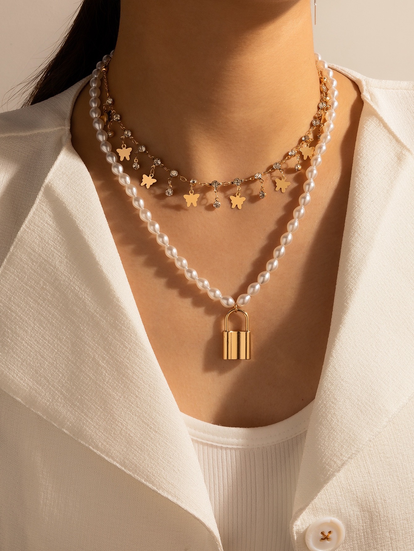 Lock Charm Faux Pearl Beaded Layered Necklace thumbnail