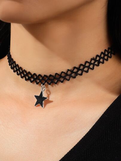 Stern-Charm Choker 1 Alles passende Mode Cut Out Spitze Öltropfen Stern Schlüsselbein Kette für Frauen Sexy Gothic Stil Mesh Libellen Quadrat Strass eingelegte Kette
