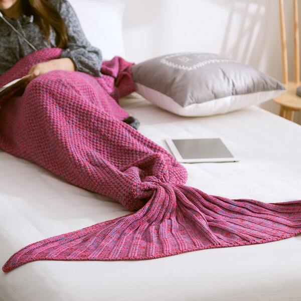 

1pc Mermaid Tail Design Blanket, Red violet