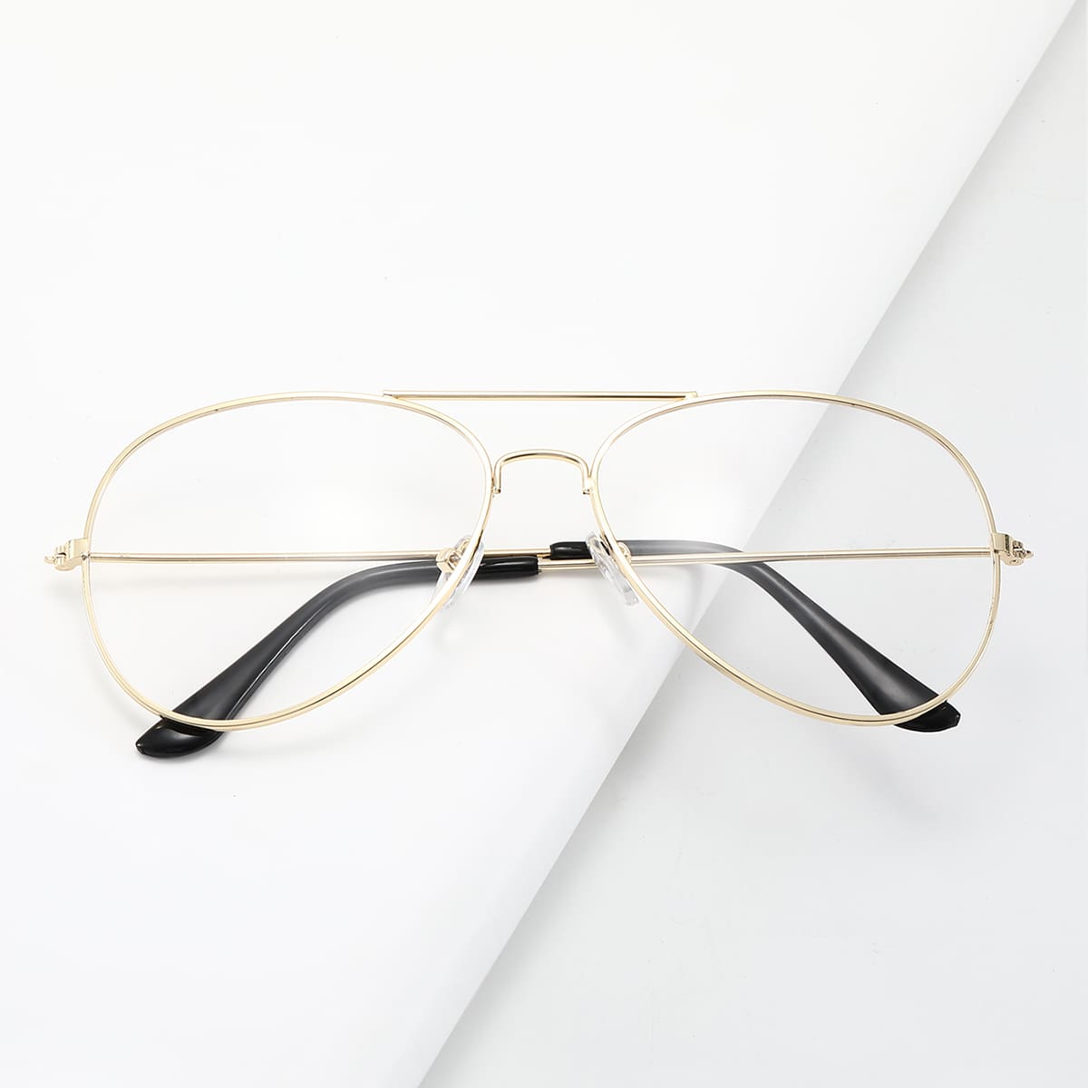 

Metal Frame Aviator Glasses