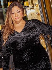 SHEIN Unity Vestido De Terciopelo Con Detalles De Flecos Y Pliegues Para Tallas Grandes - Negro - Ver 4