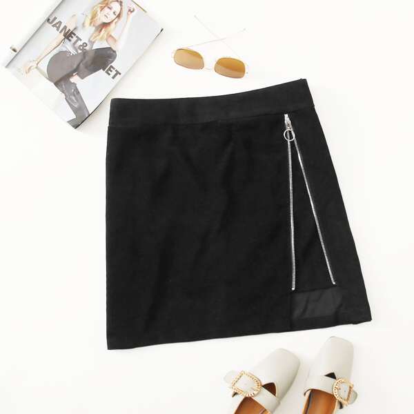

Plus O-ring Zipper Corduroy A-line Skirt, Black