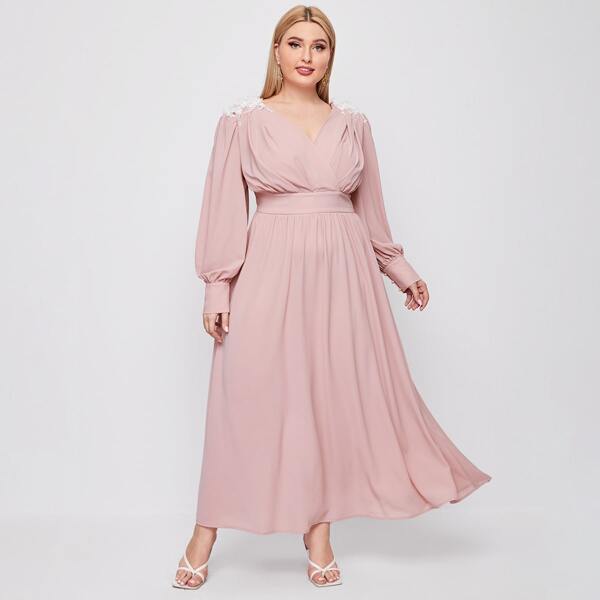 

Plus Low Back Lantern Sleeve Applique Detail Dress, Pastel baby pink