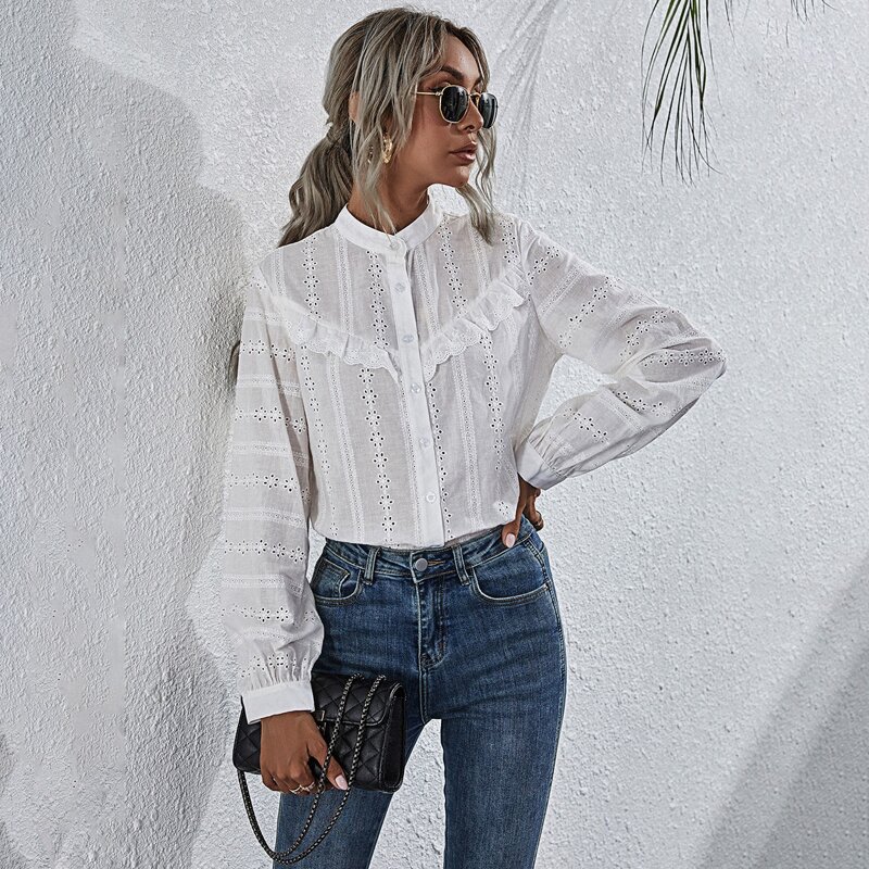 

Schiffy Scallop Button Mock Neck Blouse, White