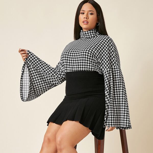 

Plus Houndstooth Flounce Sleeve Tee, Black and white