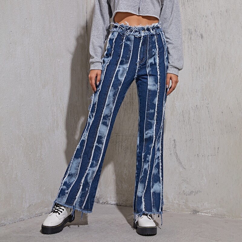 

Bleach Wash Frayed Trim Flare Leg Jeans, Dark wash