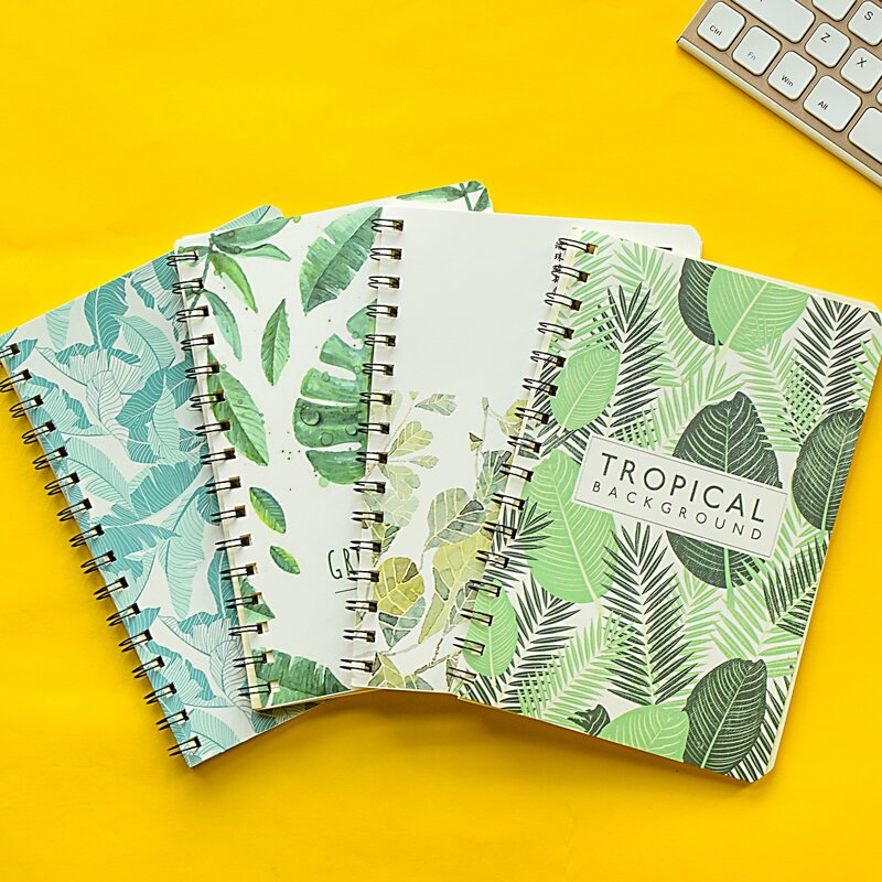 

1pc Leaf Print Random Spiral Notebook, Multicolor