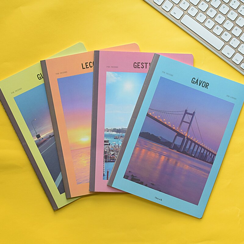 

1pack Scenery Pattern Cover Random Notebook, Multicolor