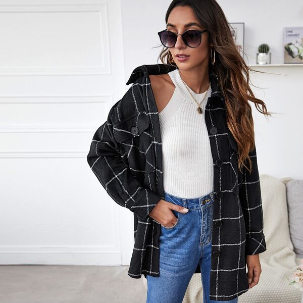 

Flap Pocket Curved Hem Plaid Coat, Black