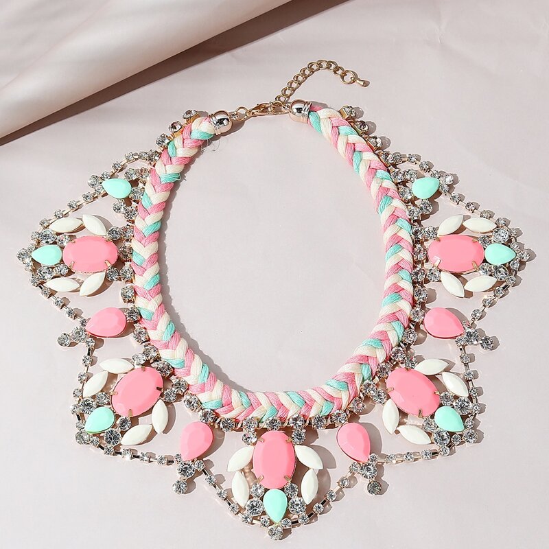 

Rhinestone Decor Necklace, Multicolor