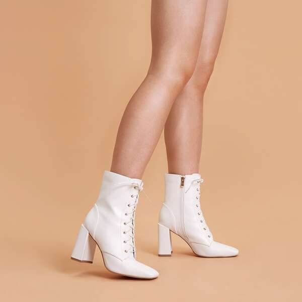 

Minimalist Chunky Heeled Lace-up Boots, White