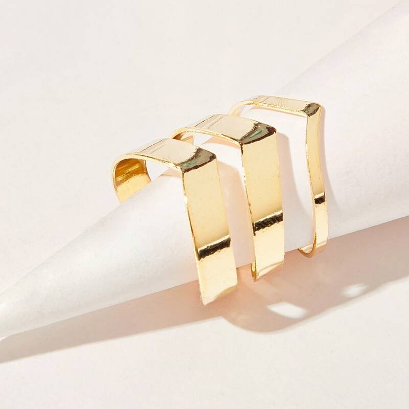 

1pc Hollow Geo Ring, Gold