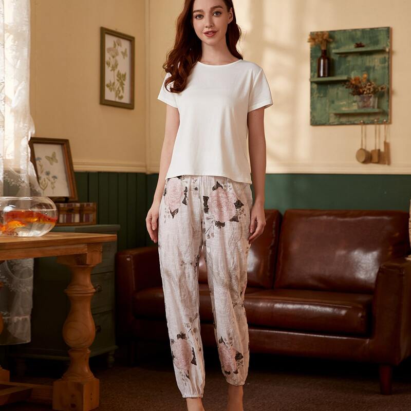 

Solid Round Neck Tee With Floral Print Pants PJ Set, Multicolor